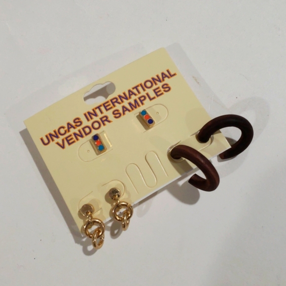 Elegant Set of 3 Gold tone Stud, Hoop & Drop Earrings - Women's Fashion Jewelry - Picture 3 of 9